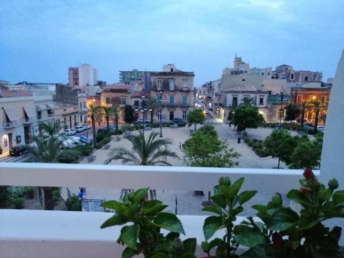 Casa Vacanza Il Gelsomino Magico Avola Exterior foto